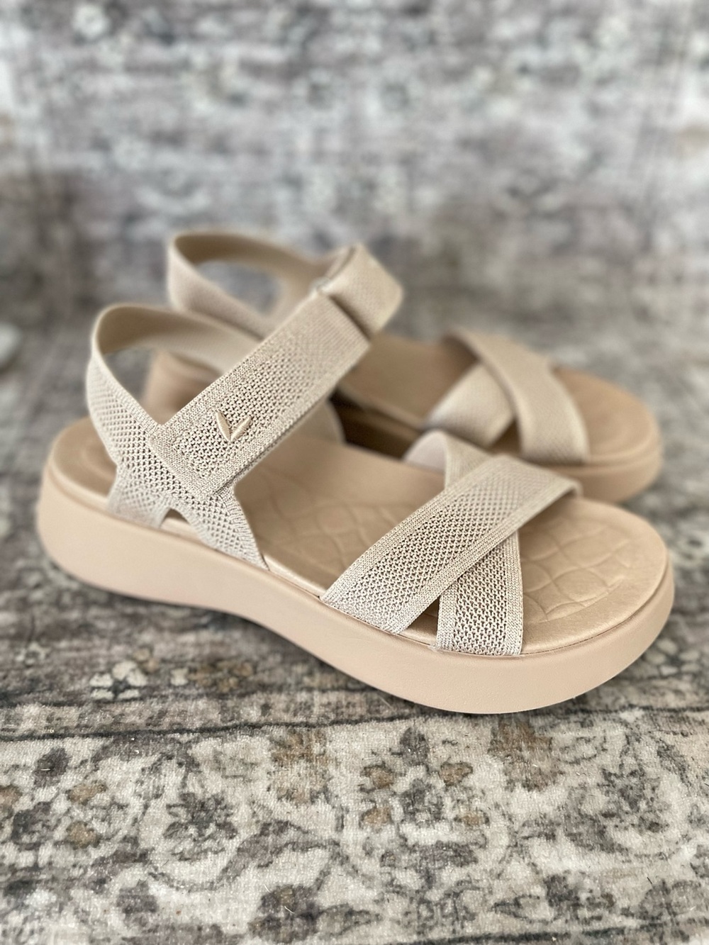 VIVAIA Kiara Adaptall Sport Sandals Comfort Golden Almond Beige Size 9 (40)
